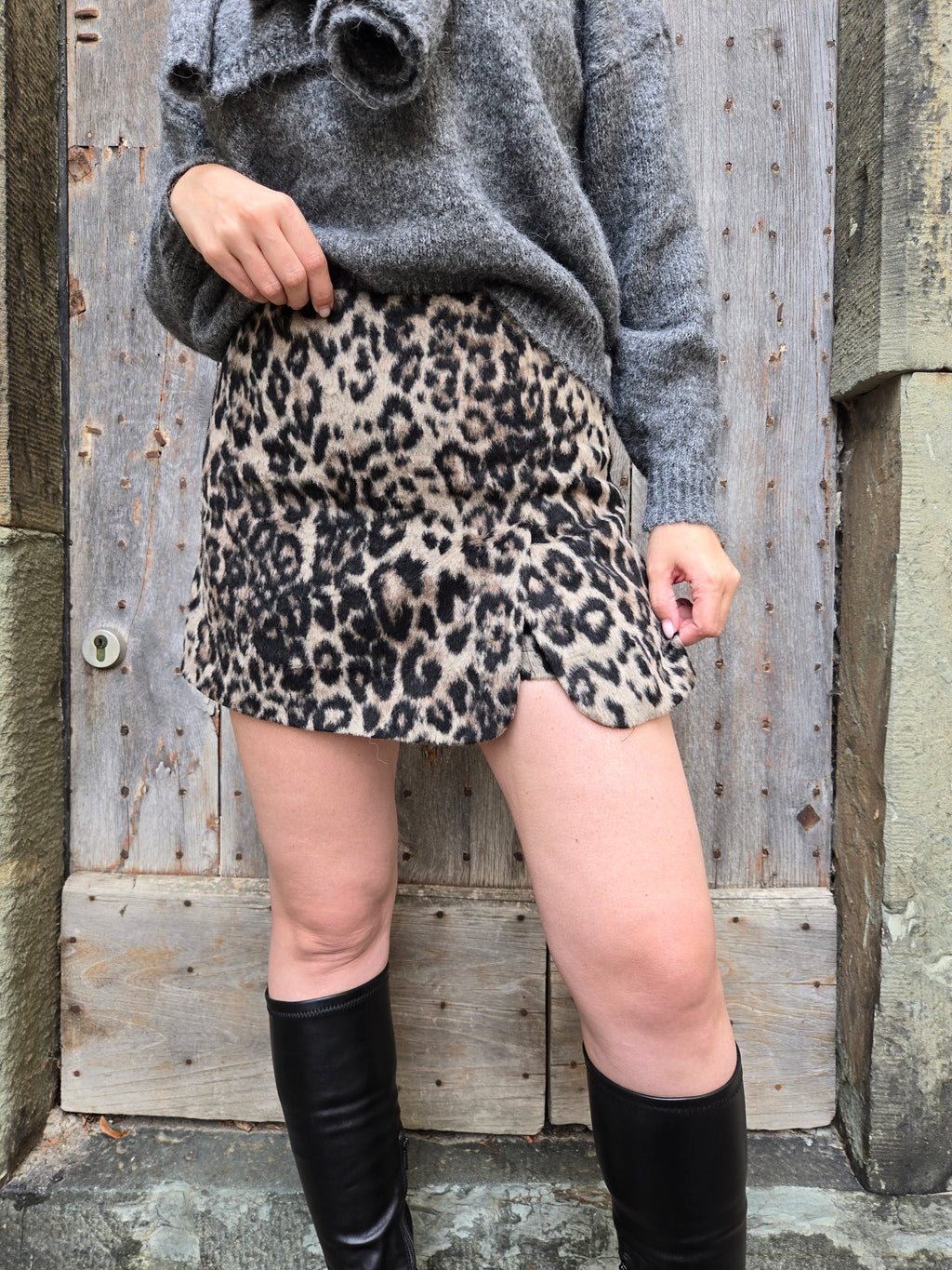 Leopard skort